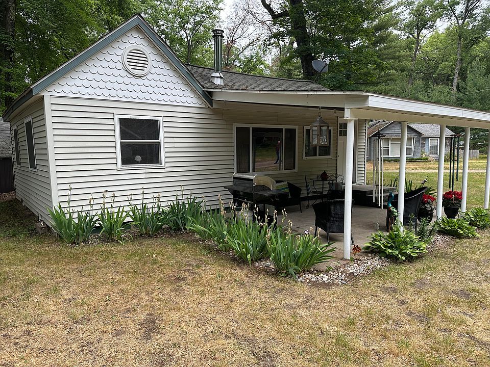 2421 W Wolf Lake Blvd, Baldwin, MI 49304 Zillow