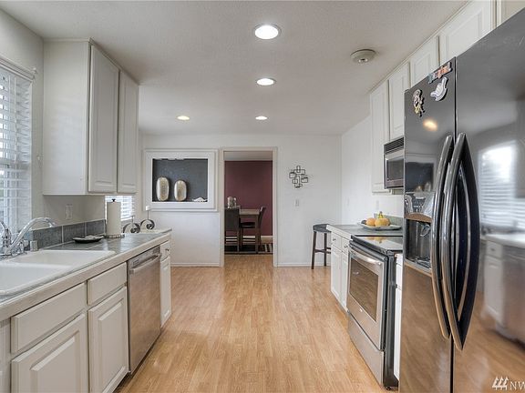 5th image of 7614 Mesplay Ave SE