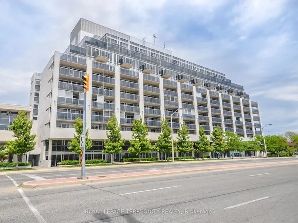 1040 The Queensway, Toronto, ON