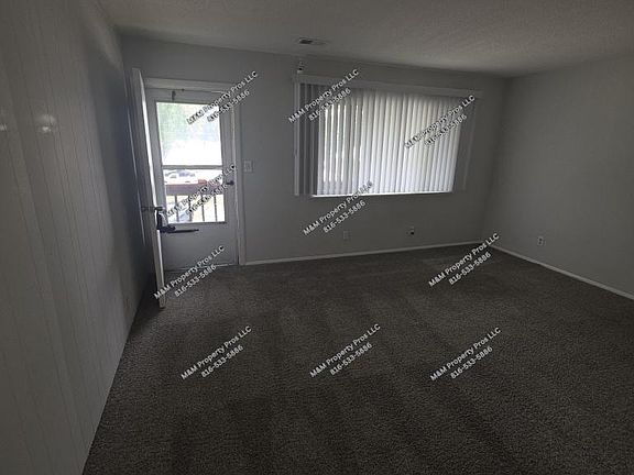5th image of 21 N Riley St