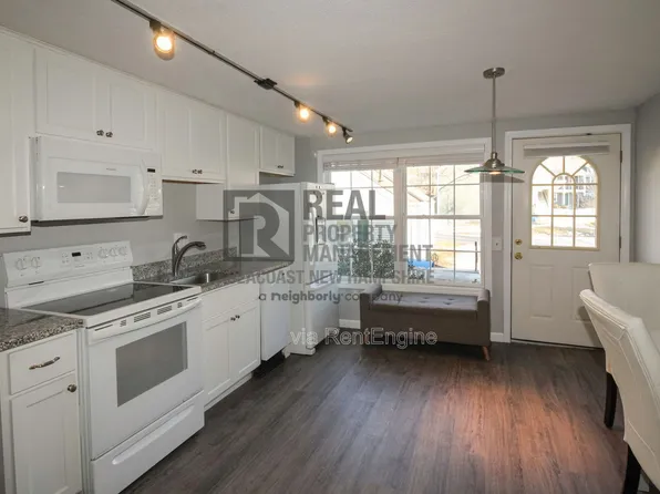 93 Henry Law Ave Unit 2, Dover, NH 03820