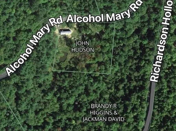 3 Richardson Hollow Road, Greenwood, ME 04255
