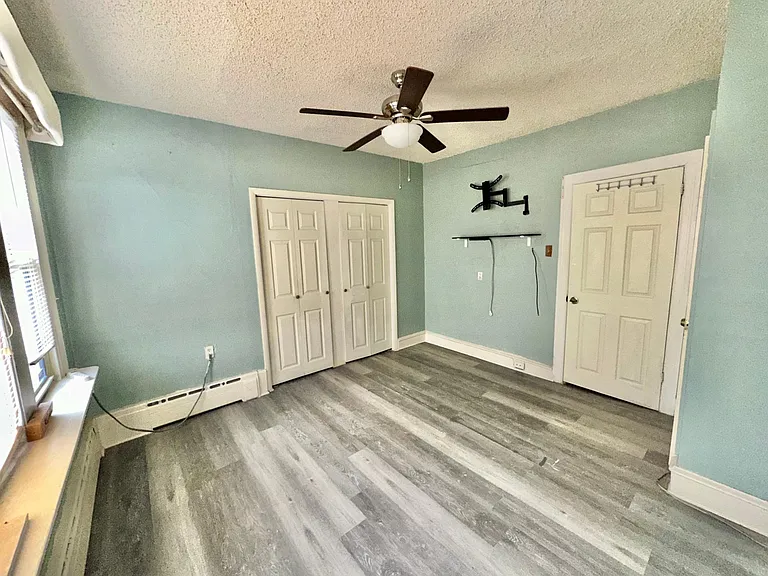 5427 Akron St — Photo 35