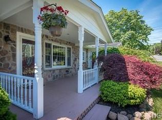 31 Cypress Ln, Orangeburg, NY 10962