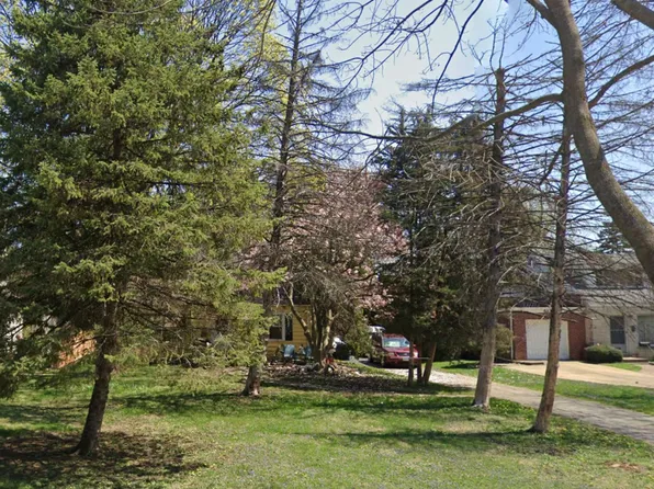 4415 Washington St, Downers Grove, IL 60515