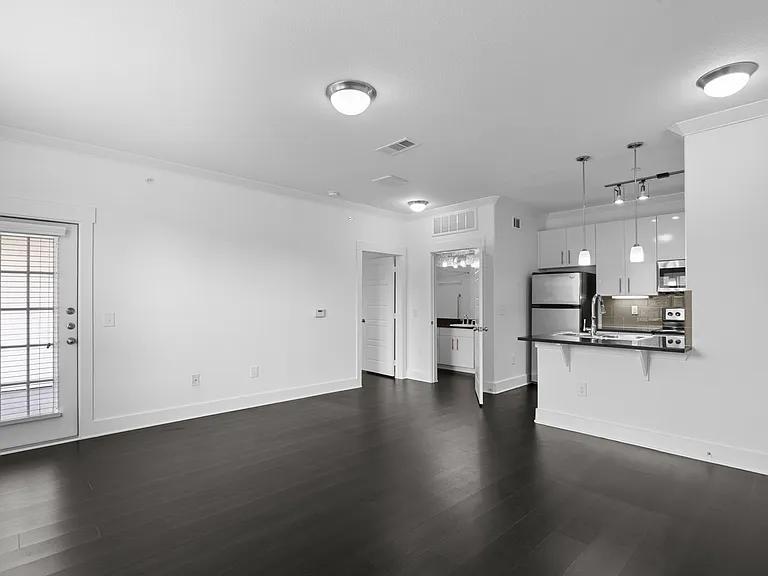 Pendant Lighting | Apartments Conroe | The Towers Woodland Pendant Lighting | Apartments Conroe | The Towers Woodland