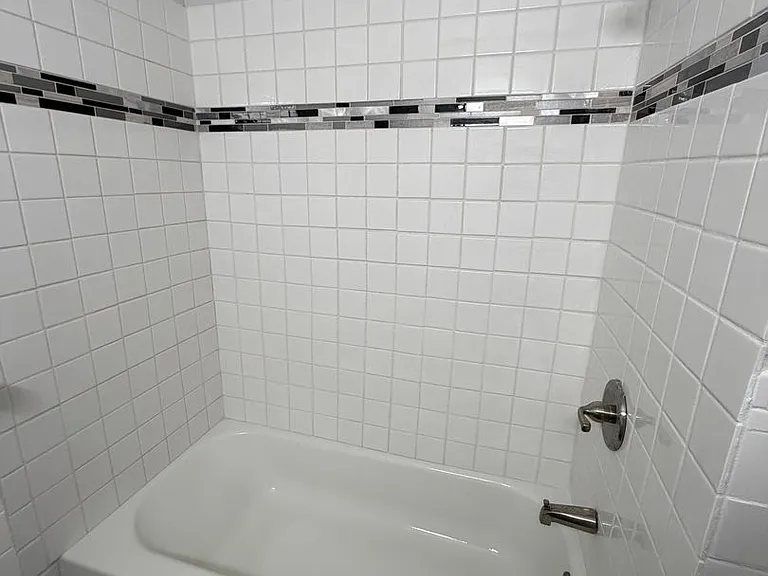 136 - 138 S. Berkley Street — Photo 12