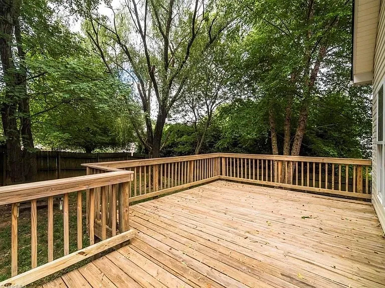 3243 Cheswick Dr — Photo 23