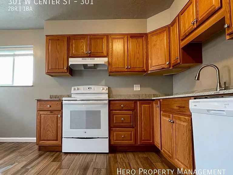 301 W Center St #301 — Photo 3