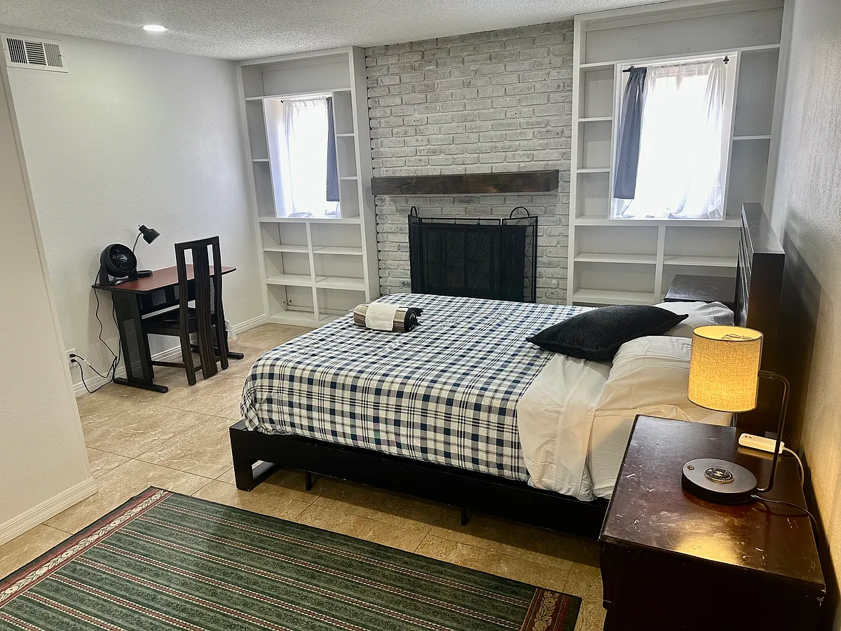 Building Photo - 4329 Murillo St #2