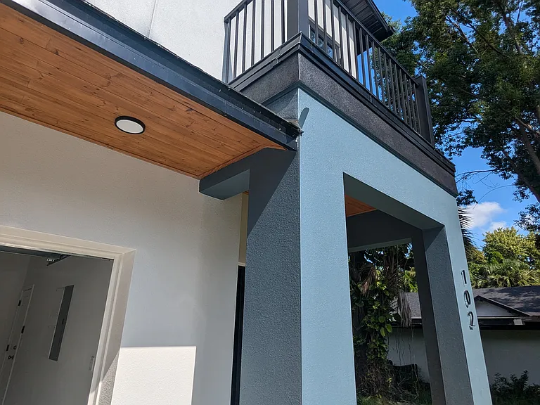 Main St — Photo 13