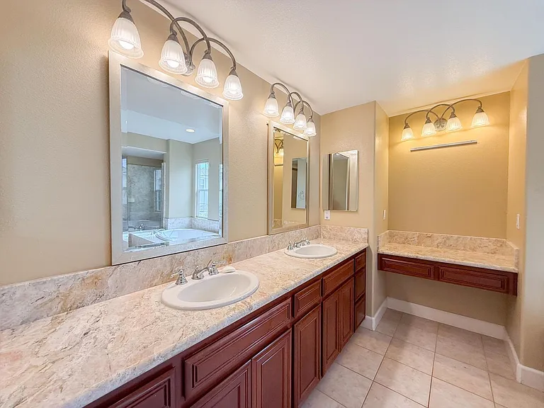 342 Stanforth Ct — Photo 31