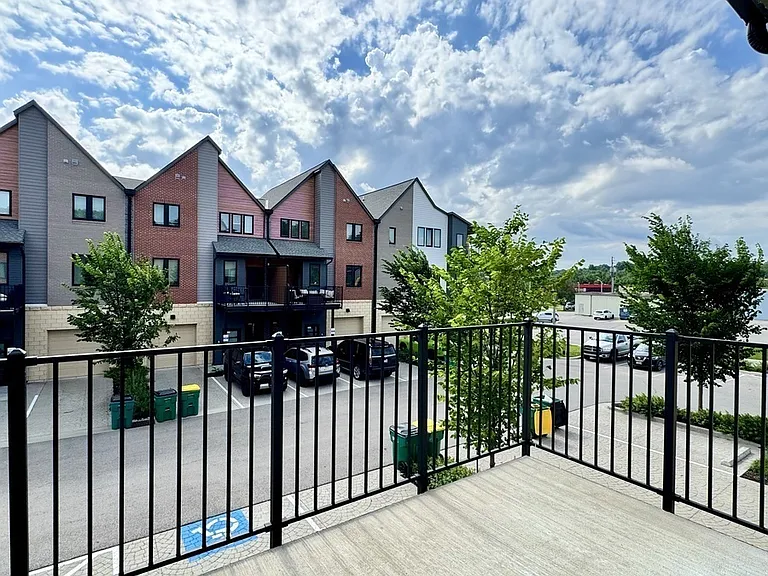 6115 Nieman Rd #6109B — Photo 4