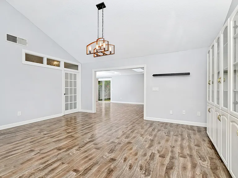 2300 Barbados Dr — Photo 5