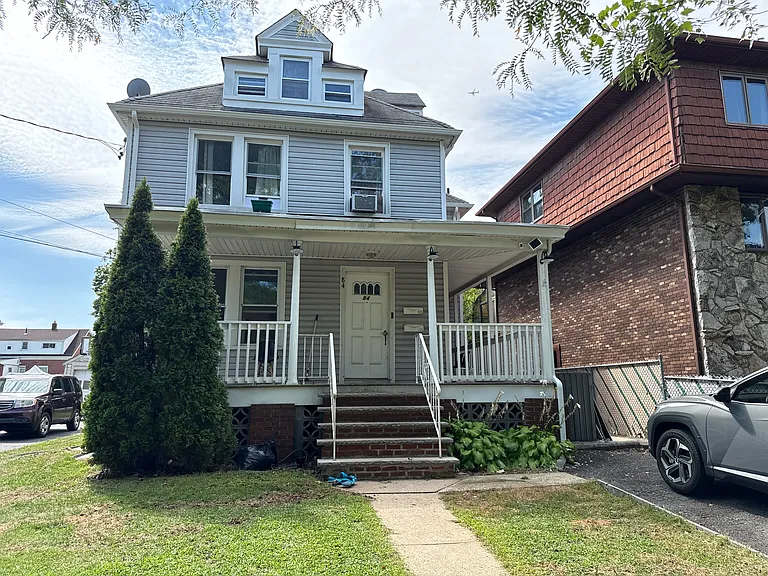 Lawrence Ave — Photo 12
