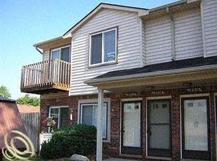 18914 E Forteen Mile Rd, Roseville, MI 48066