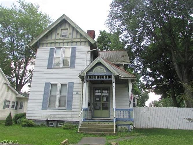 1st image of 33 Union St