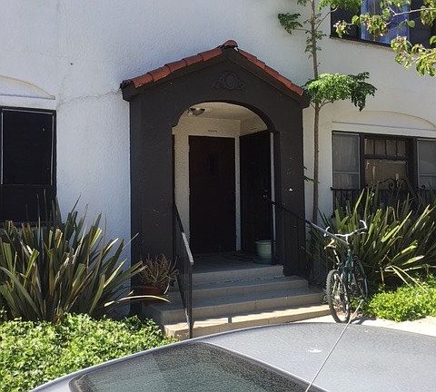 3rd image of 1413 Obispo Avenue # Fl 2nd