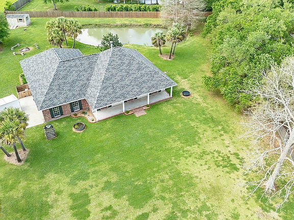 4th image of 207 Diana Dr