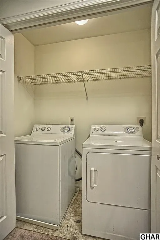 4 bed, 2.5 bath, 2112 sqft, $2,295 — Photo 3