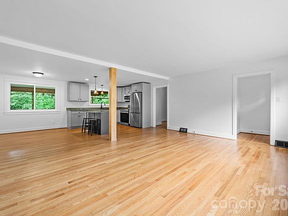 3rd image of 436 Hibriten Dr SE