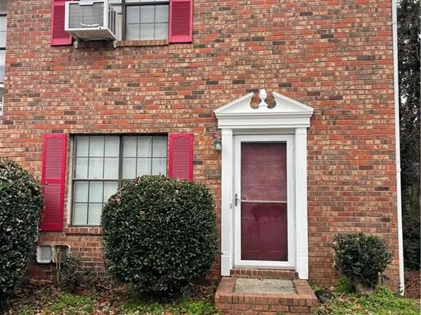 6938 Oakhill Cir, Mableton, GA 30168