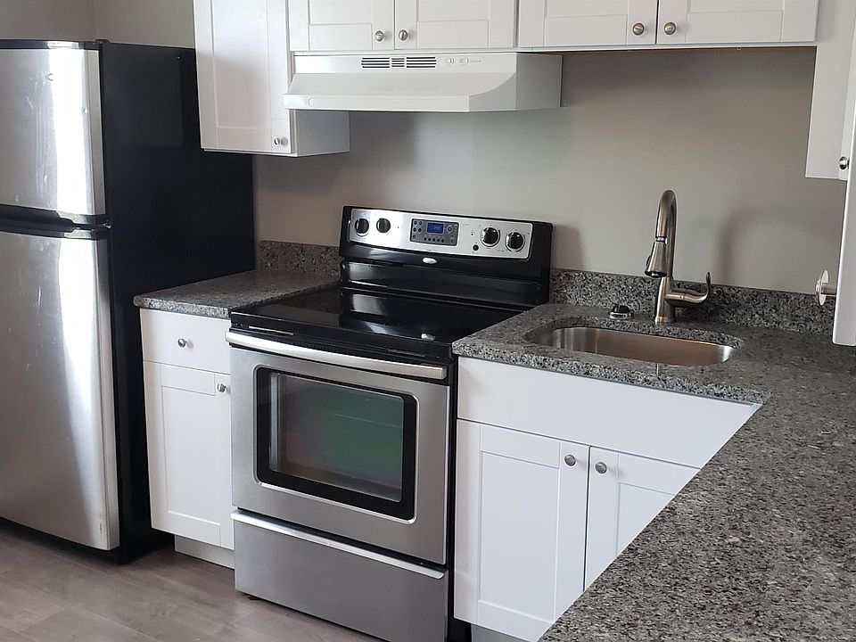 1st image of 4 N Essex Ave