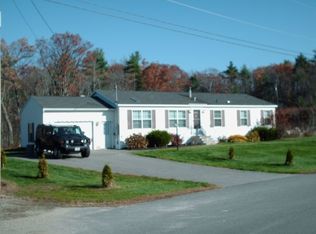 118 Freedom Hill Rd, Hampstead, NH 03841