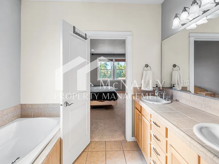 9723 Phillips Rd SE — Photo 16