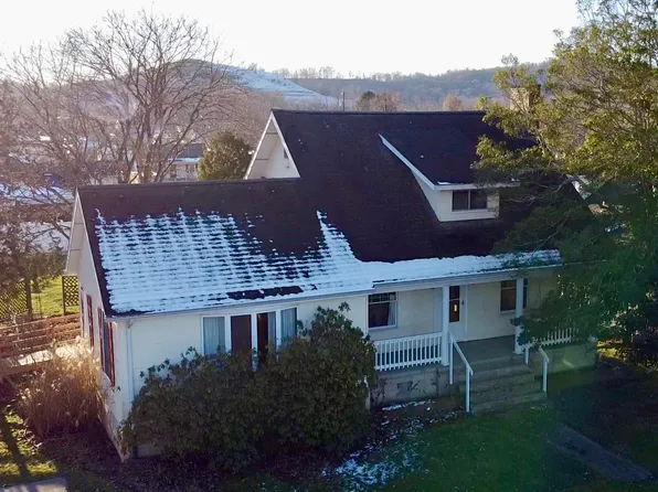 47 Jackson Hts, Jane Lew, WV 26378