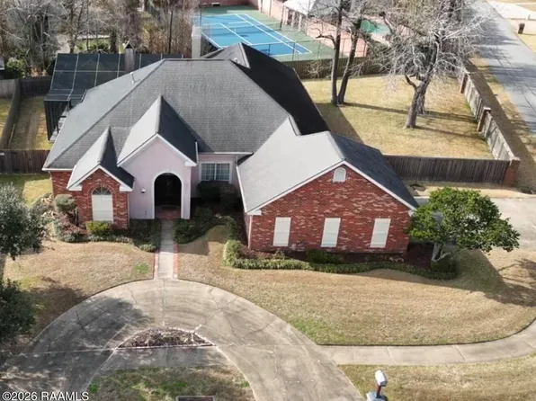 100 Claremont Cir, Lafayette, LA 70508