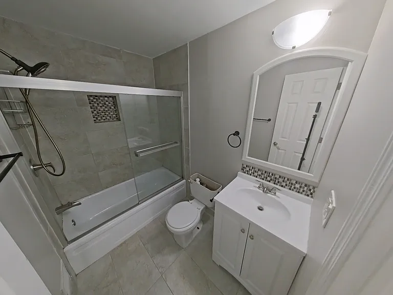 8445 Hickory Dr — Photo 9