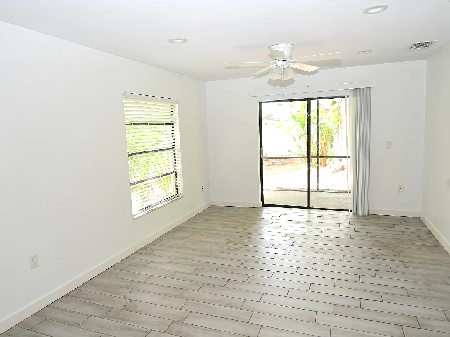 2 bed, 825 sqft, $1,750 — Photo 3