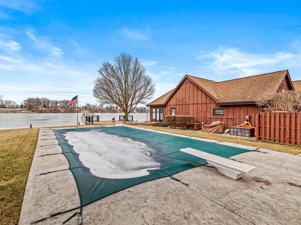 3820 Cottage Ave, Mishawaka, IN 46544