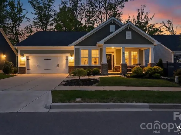 9912 Andres Duany Dr, Huntersville, NC 28078