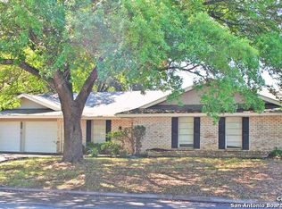 522 Crestway Dr, Windcrest, TX 78239