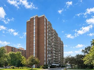 8591 Riverside Dr E #709, Windsor, ON N8S1G3