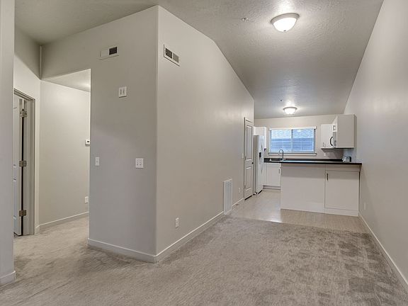3rd image of 1081 W 993 N Unit 58