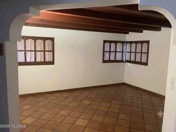 5632 E 4th St, Tucson, AZ 85711