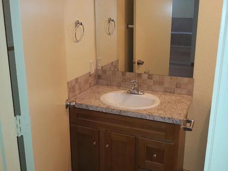 bathroom in bedroom #5