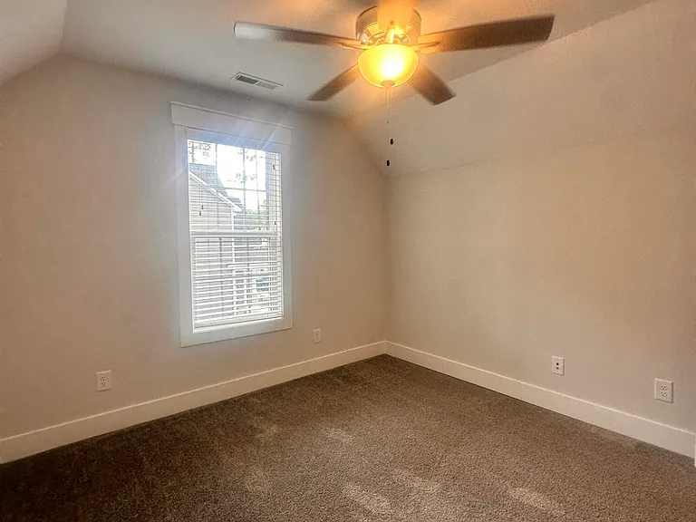 201 Thistleberry Dr — Photo 51