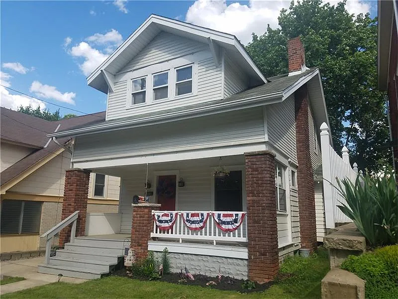 1821 Chellis St photo 1