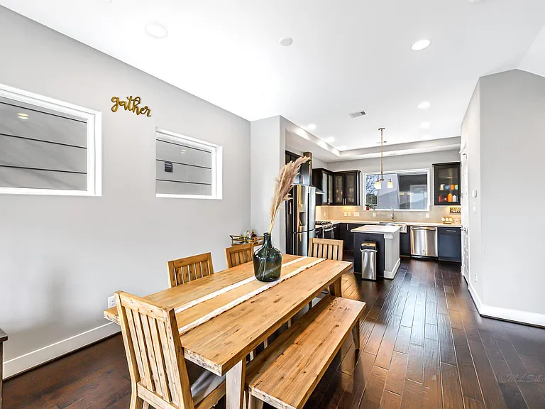 3105 Gillespie St — Photo 15