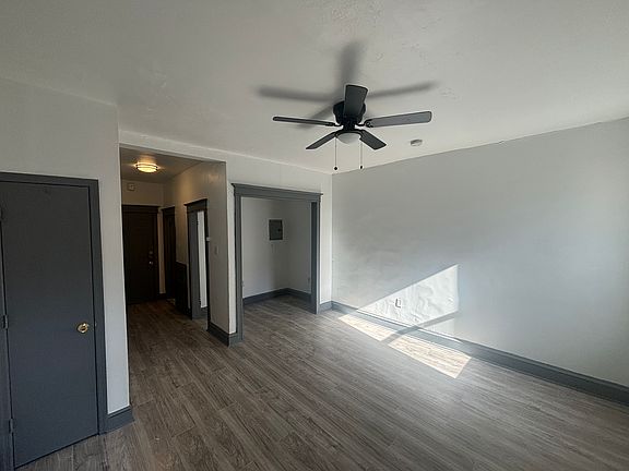 2nd image of 1429 N 15th St APT 3G