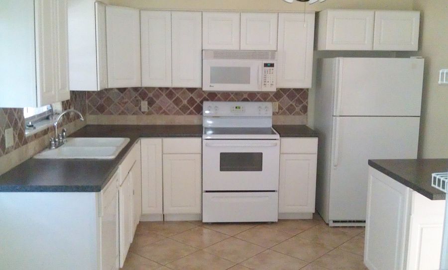 2nd image of 5566 Winkler Rd