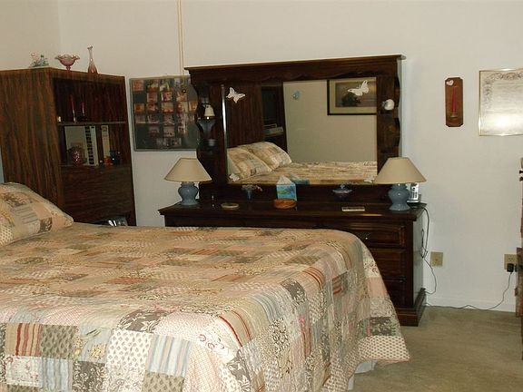 2nd image of 19 Talavera Ct