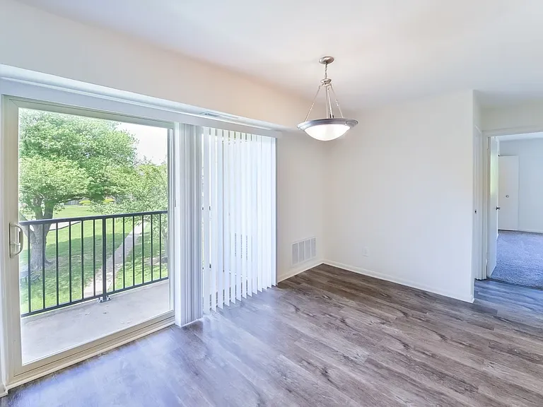 Chesterfield Apartment Homes — Photo 10