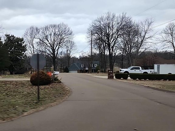 5th image of 31 Pine Ridge Rd