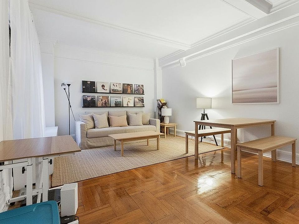 1st image of 120 W 58th St APT 6A