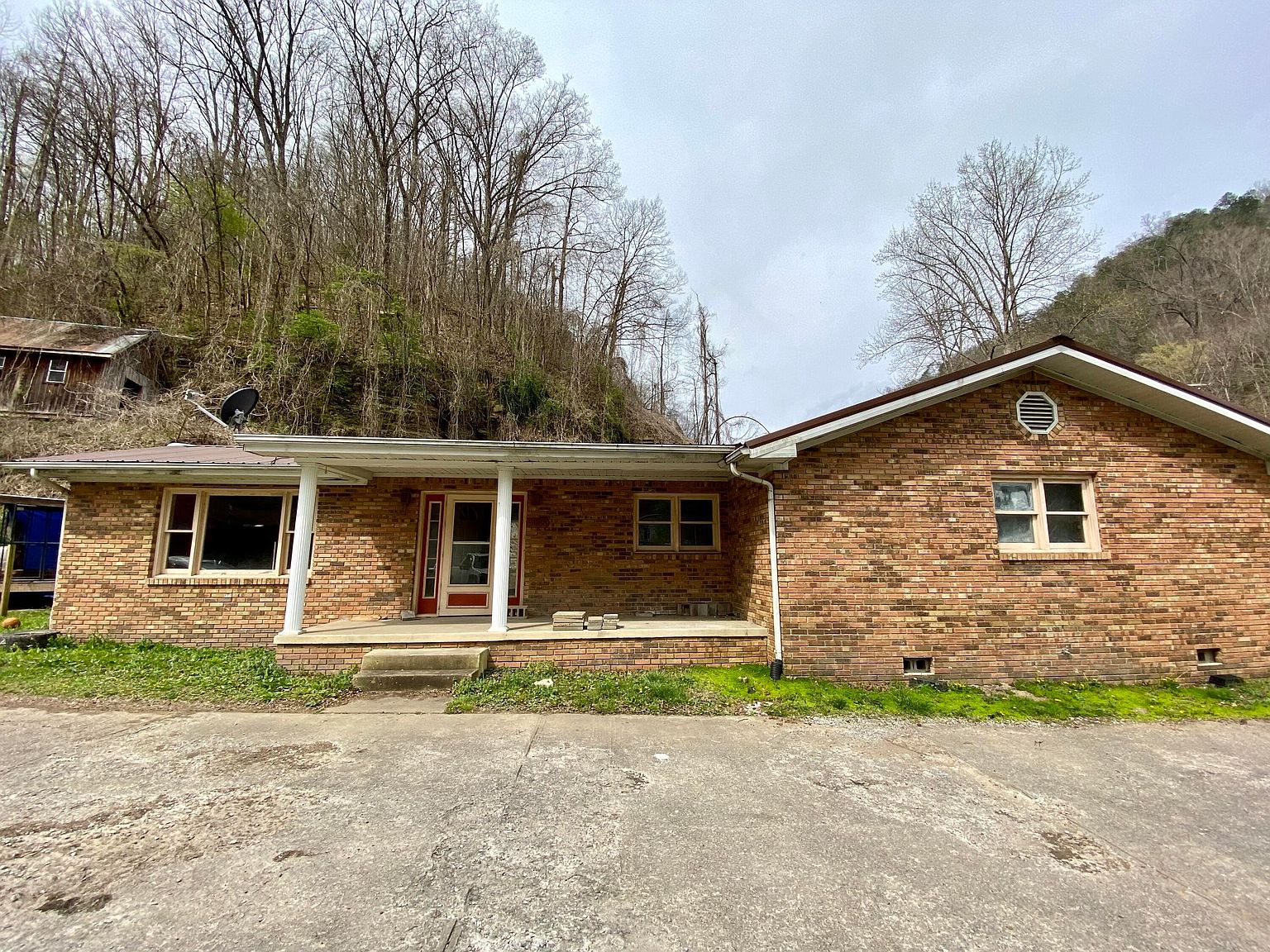 4095 Shelby Dry Frk, Shelbiana, KY 41562 MLS 23006713 Zillow
